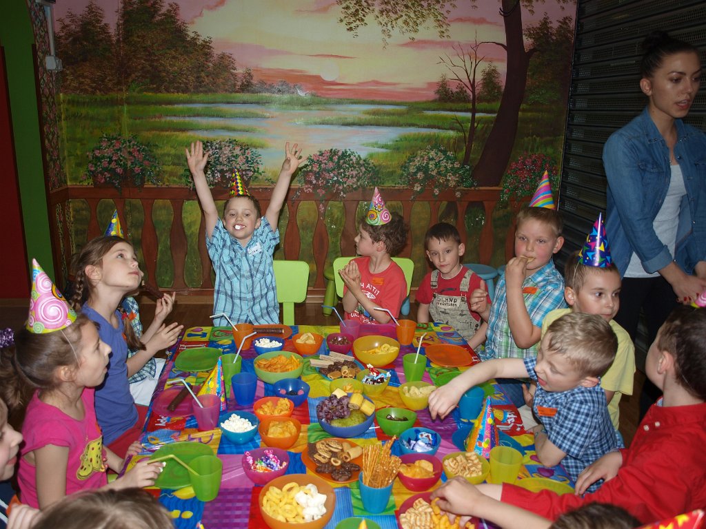 2014-04-26_P4269018.JPG - Imieniny Wojtka w sali zabaw