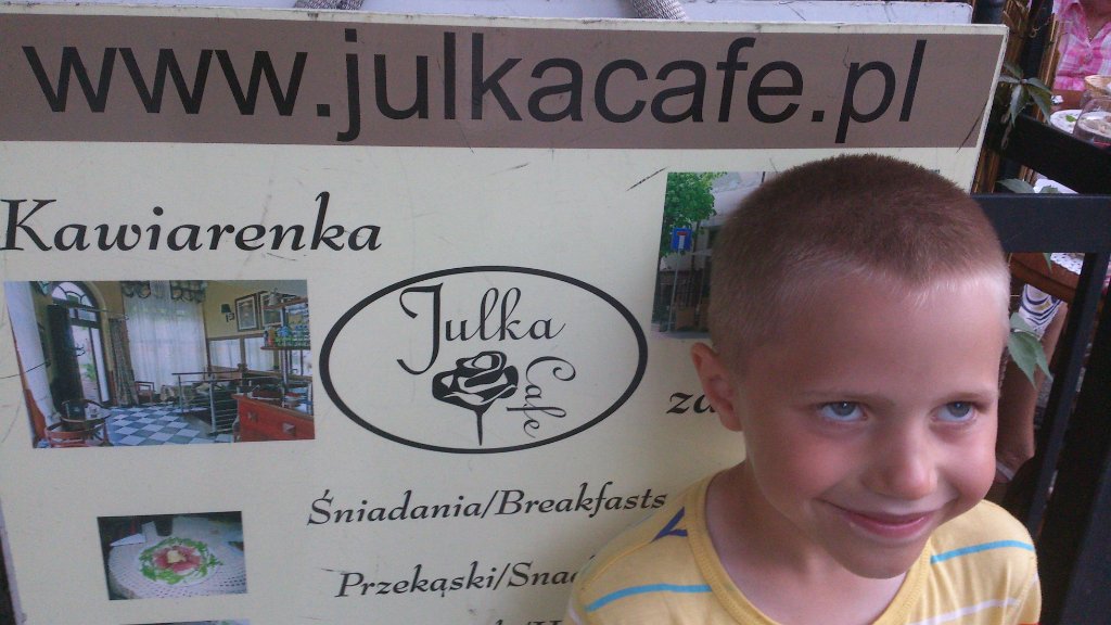 2014-07-30_DSC_1095.jpg - Rozanielony Wojtek pod Julka Cafe