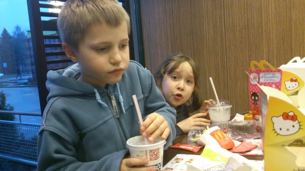 2015-01-25_15-48_DSC_0162.jpg - Pierwszy obiad w drodze