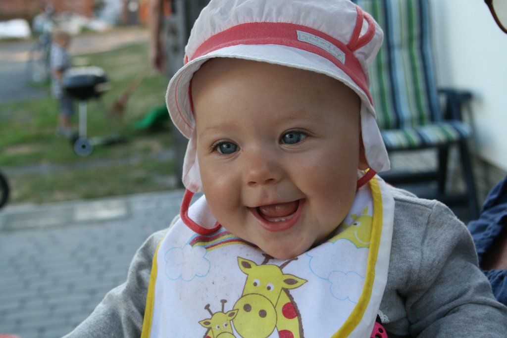 IMG_5575.JPG - Laura