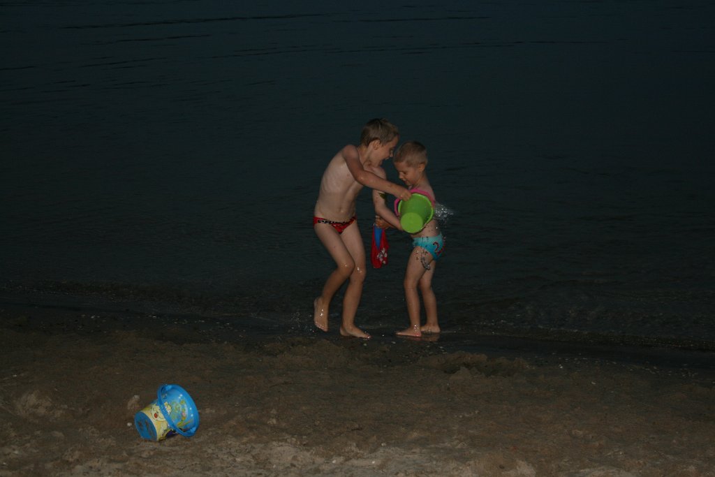 IMG_4420.JPG - Polewanie nocą :)