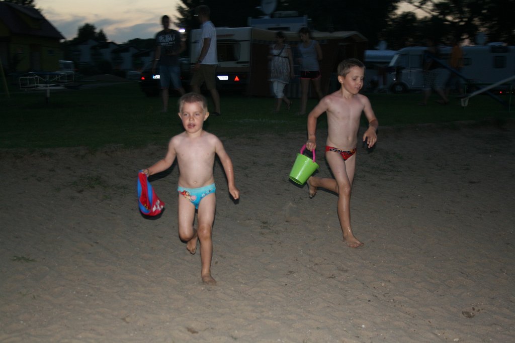 IMG_4421.JPG - Kąpiele późnym wieczorem mają swój urok :)