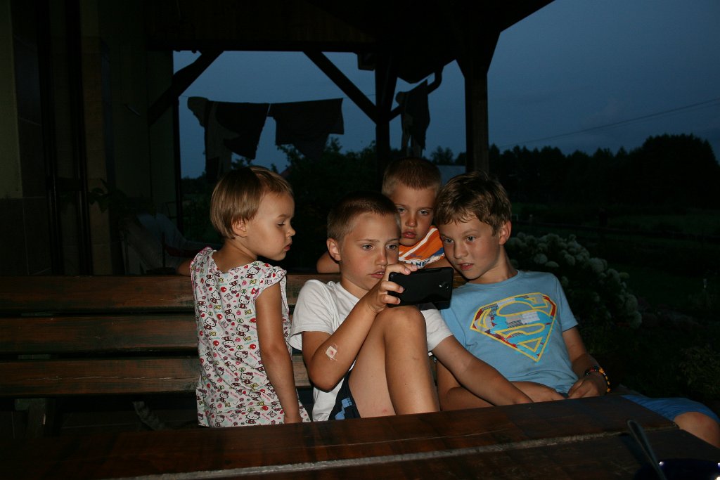 IMG_0289.JPG - Warto też obejrzeć coś na telefonie :)