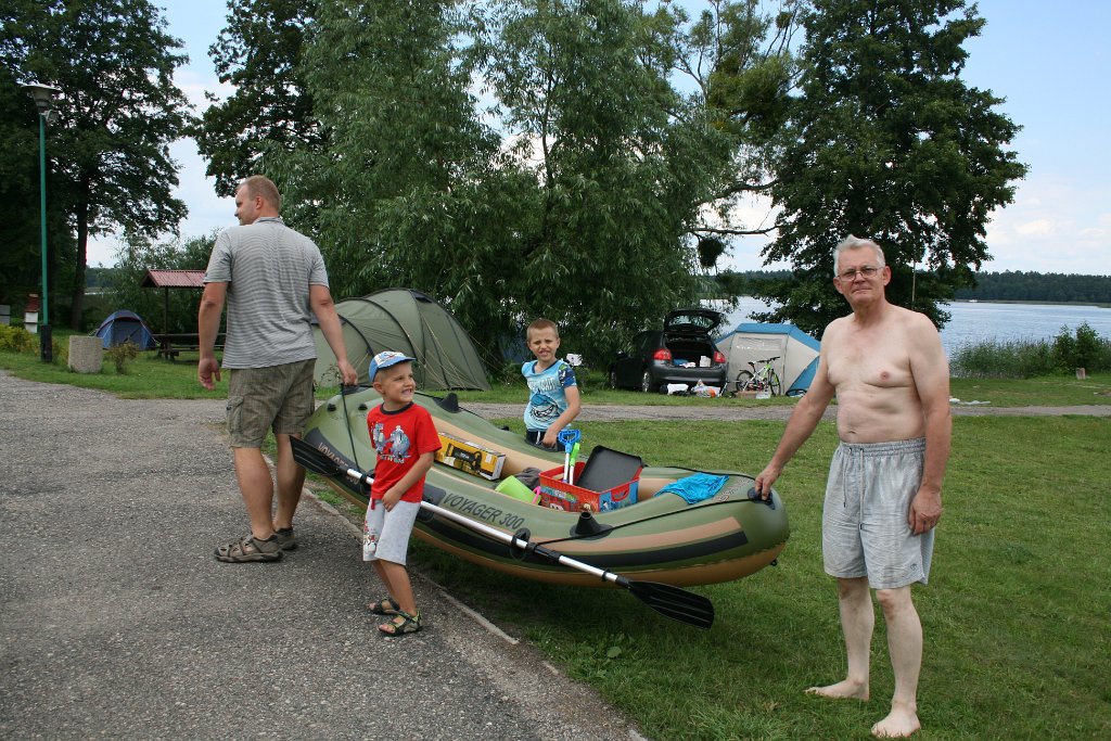 IMG_0356.JPG - Fajnie mieć własny ponton!