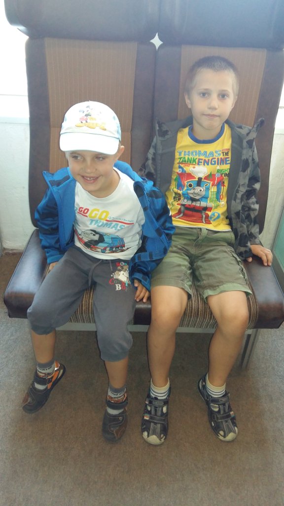 20160825_122144.jpg - Na pociągowych fotelach