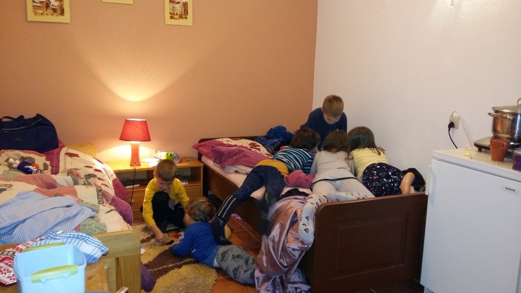 20170106_220129.jpg - Stosik dzieciaków