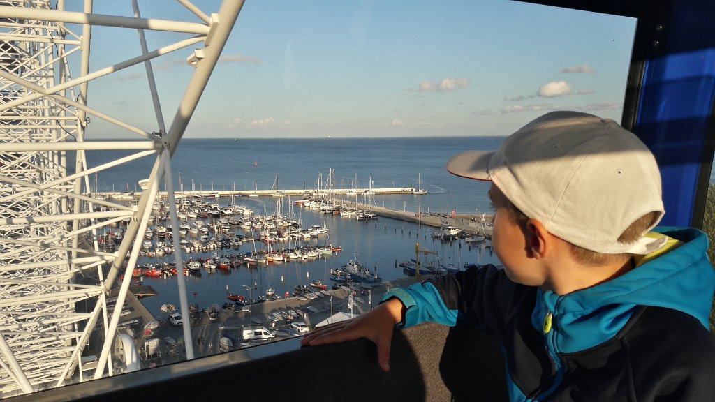 20170713_195939_Richtone(HDR).jpg - Gdynia widziana z góry