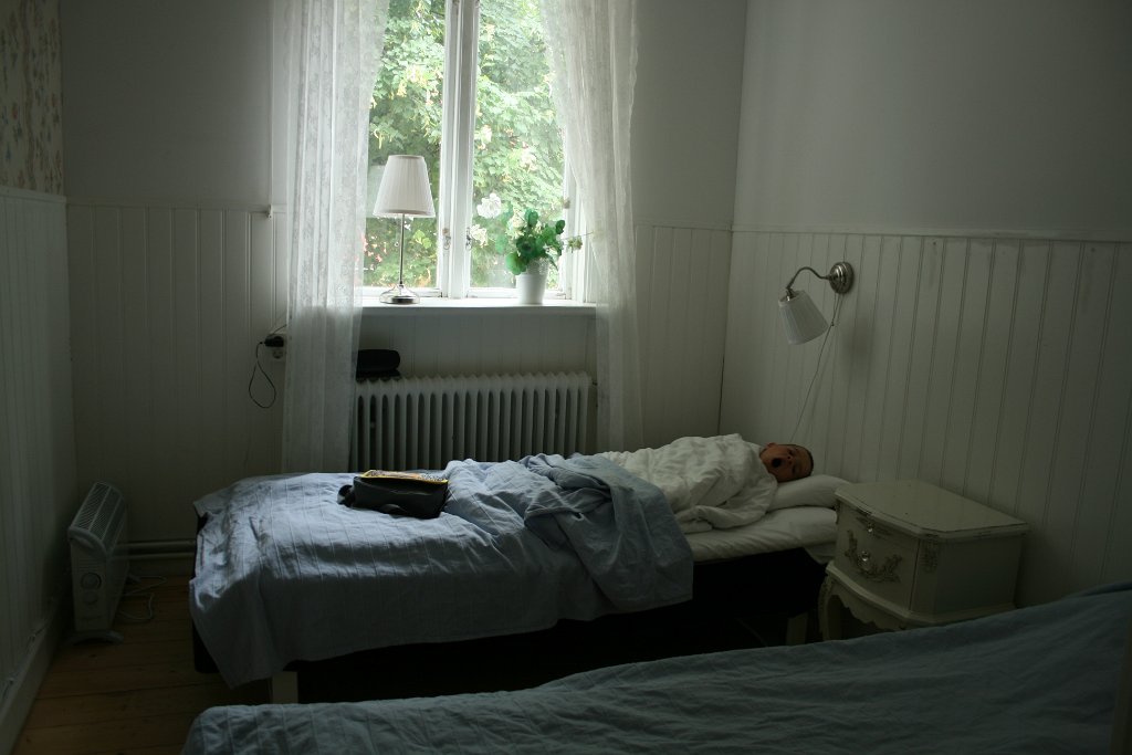 IMG_3744.JPG - Chyba się nie wyspał :) (Uppsala)