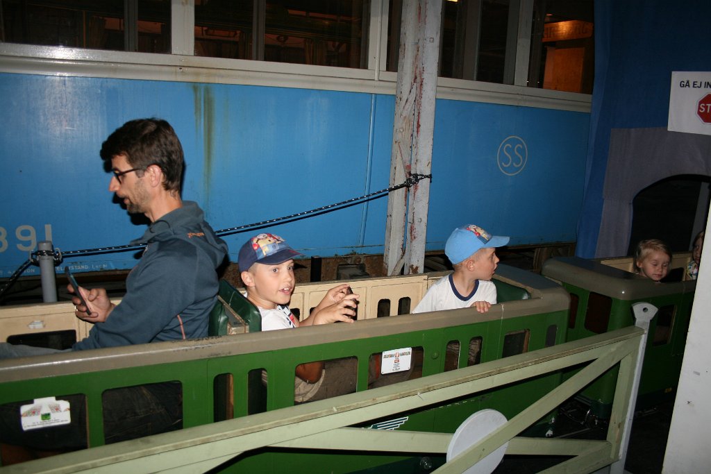 IMG_3831.JPG - Jaka fajna kolejka!